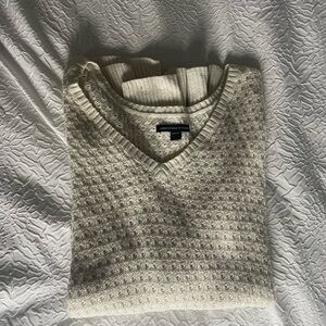 American Eagle Outfitters Cream V-Neck Sweater